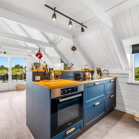 Hen - 400m From The Sea By Interhome Feriehus *