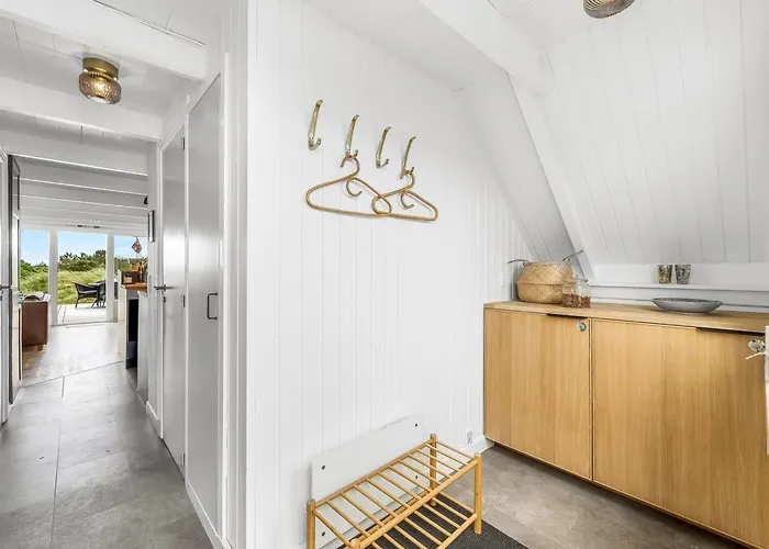 Hen - 400m From The Sea By Interhome *