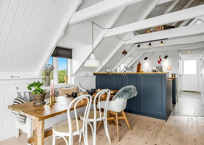 Hen - 400m From The Sea By Interhome *